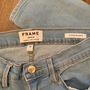 Frame Le Skinny de Jeanne size 30